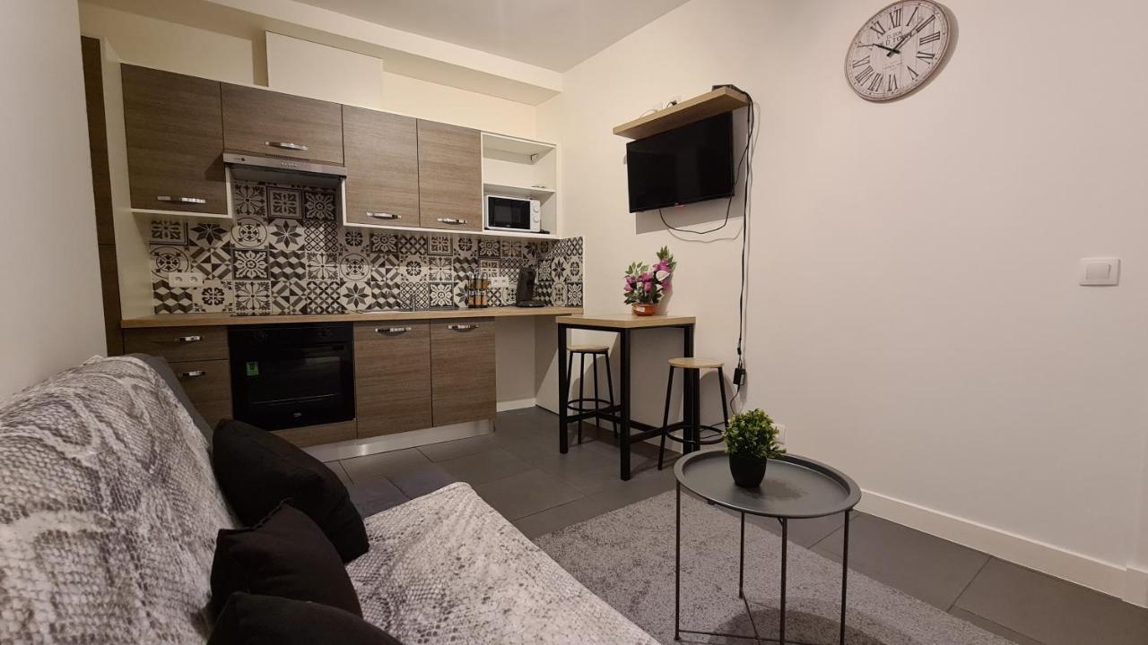 Logesty Home Proche Paris Et Metro Pantin Exterior foto